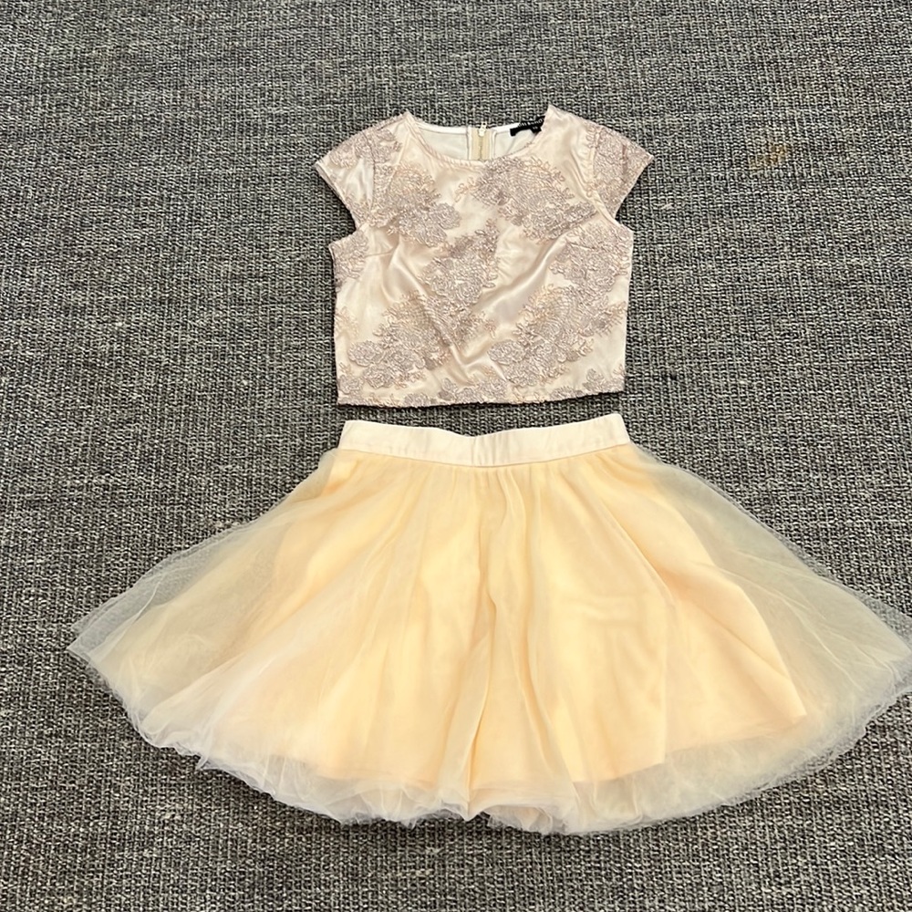 Beautiful Miss Behave brand girls size 10.  Special occasion skirt and top.